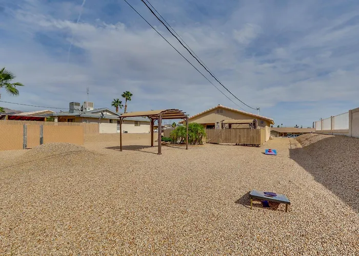 Holiday home Desert Escape W/ Spool Pool! 4 Mi To Havasu