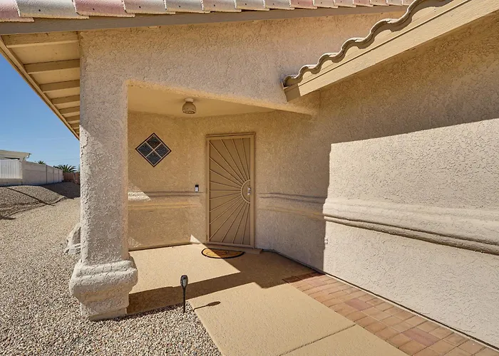 Desert Escape W/ Spool Pool! 4 Mi To Havasu Lake Havasu City